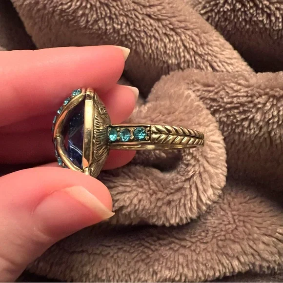SZ 7 | Heidi Daus Vintage Gold, Teal, & Blue Oval-Cut Crystal Diamond Ring - Picture 5 of 11